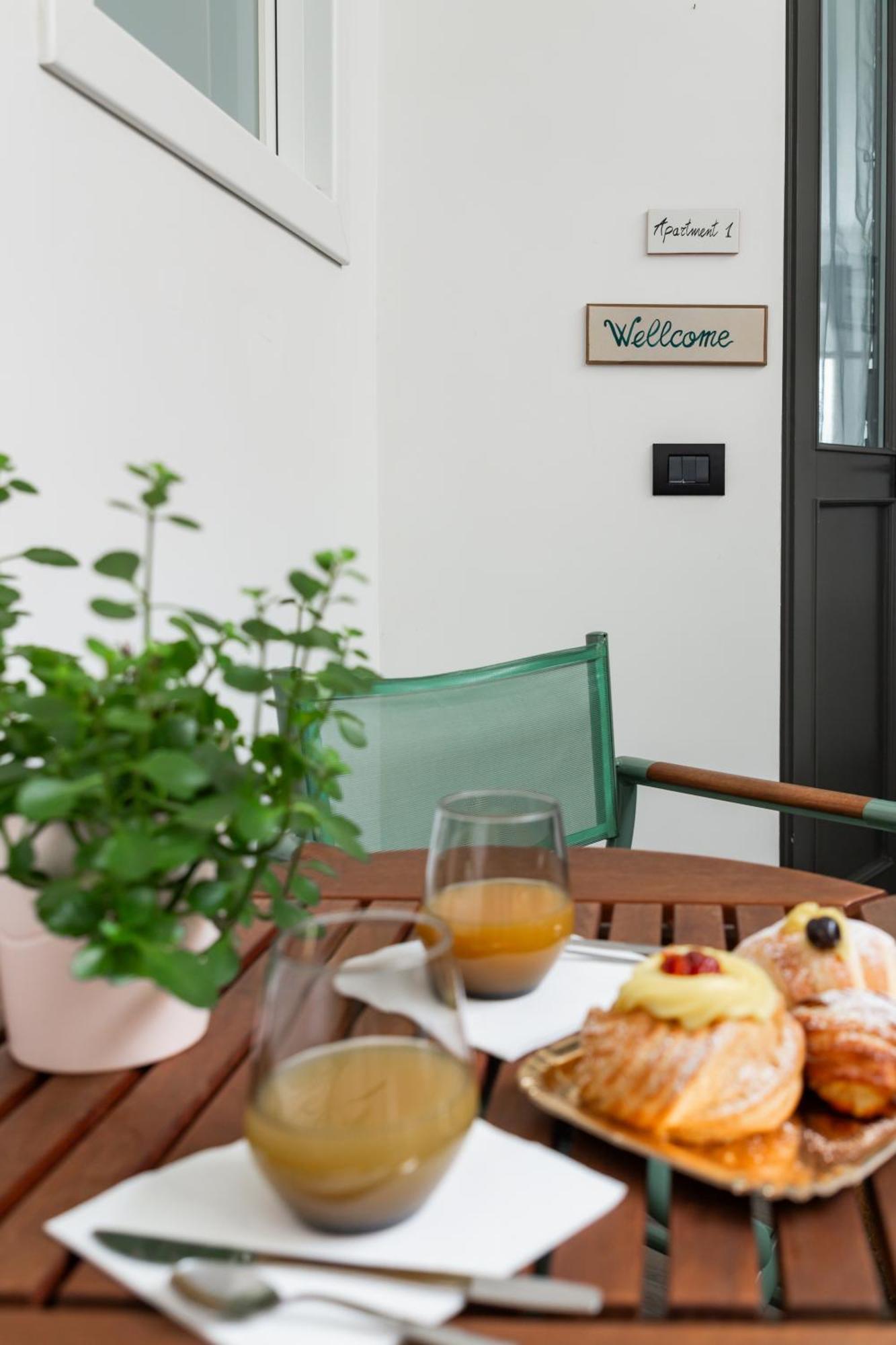 Archihouse Suites Napels Buitenkant foto
