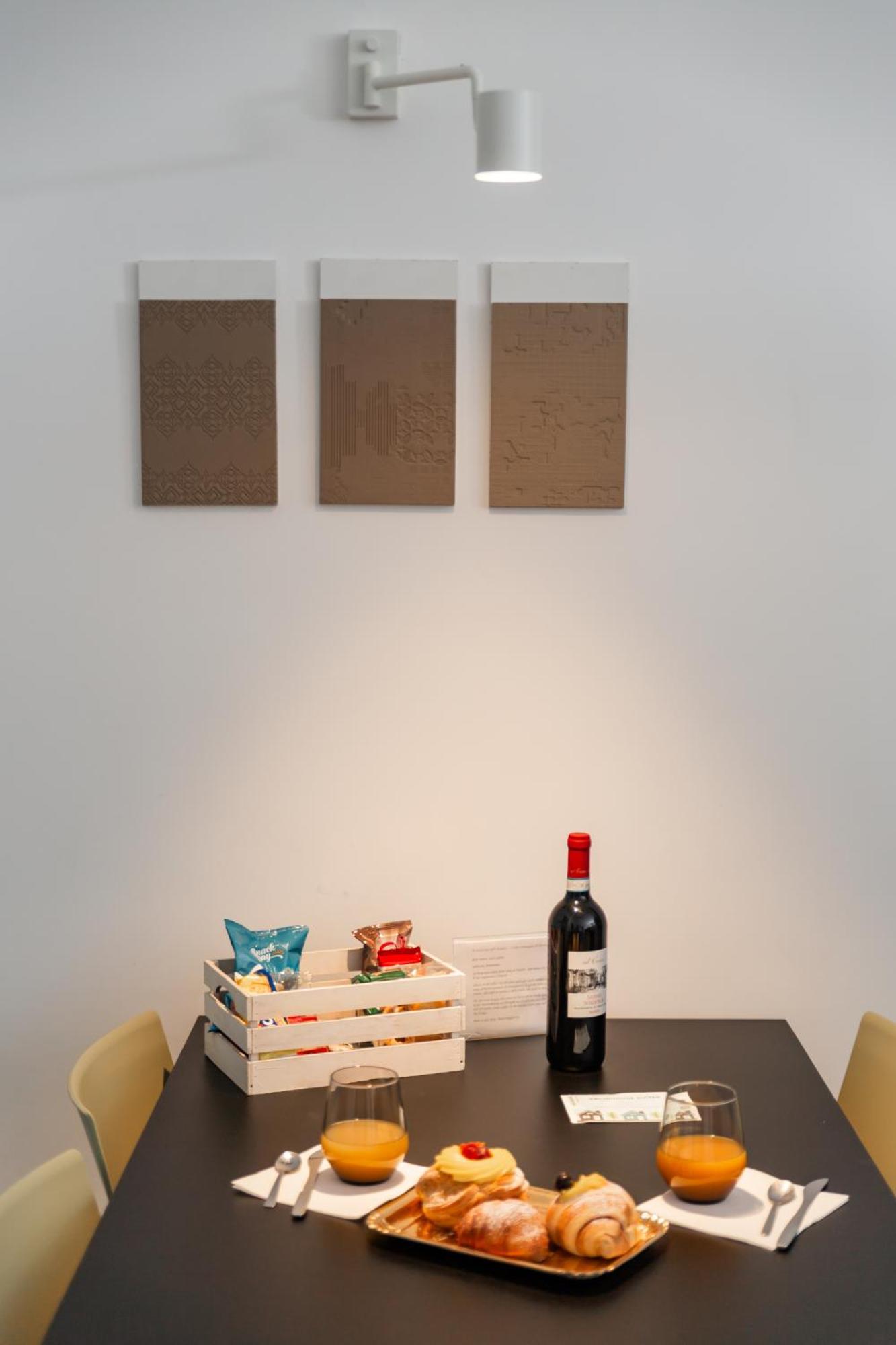 Archihouse Suites Napels Buitenkant foto